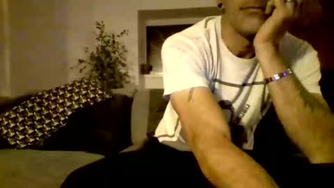 Num online show from December 18, 6:03 pm