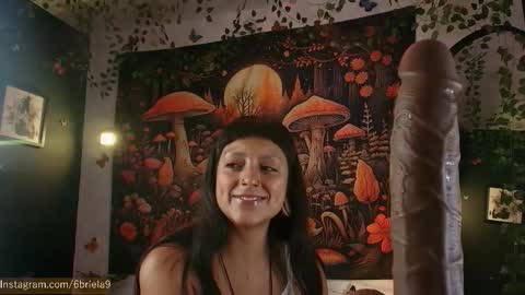 B R I E L A  online show from March 14, 12:21 pm