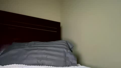 6incher LB online show from November 19, 6:46 am