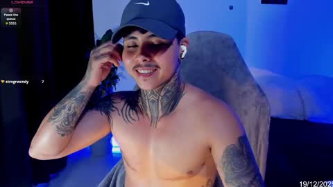 Snapshot of 777_stefantransmen chatting on December 19, 11:56 pm Stefan online show from December 19, 11:56 pm