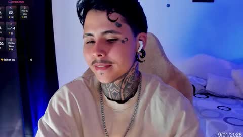 Snapshot of 777_stefantransmen chatting on January 9, 7:04 pm Stefan online show from January 9, 7:04 pm