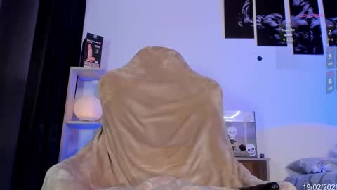 Snapshot of 777_stefantransmen chatting on February 19, 8:49 pm Stefan online show from February 19, 8:49 pm