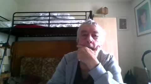 78kiss online show from April 11, 1:37 pm