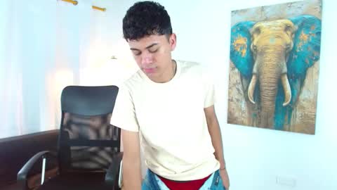 Alan online show from December 4, 2:26 pm