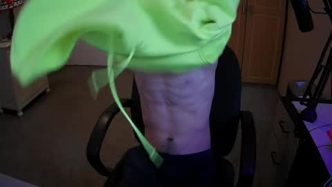 7finga online show from December 7, 2:13 pm