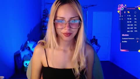 Snapshot of 7hana7 chatting on March 12, 10:05 pm Hana online show from March 12, 10:05 pm