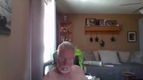 Snapshot of 7loong6thik chatting on May 19, 1:50 pm 7loong6thik online show from May 19, 1:50 pm