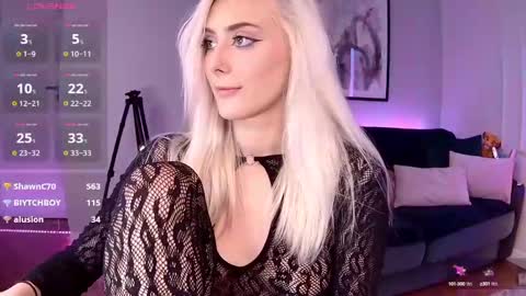 Loren Wood online show from December 16, 6:38 pm