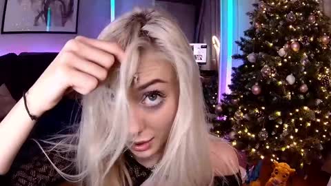 Loren Wood online show from January 10, 5:56 pm