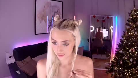 Loren Wood online show from January 15, 7:34 pm