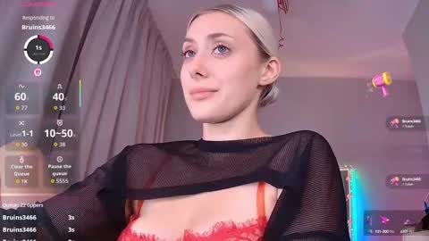 Loren Wood online show from September 25, 5:38 pm