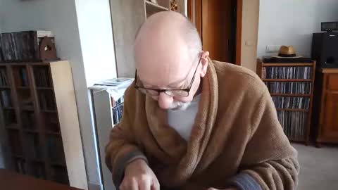  Papi  online show from November 22, 9:52 am