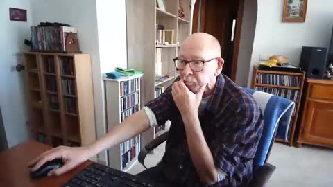  Papi  online show from March 30, 10:16 am