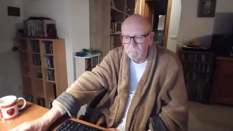  Papi  online show from April 5, 1:14 am