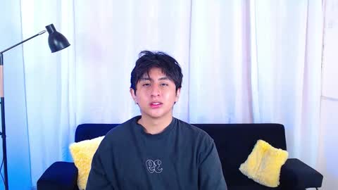 zyan online show from December 14, 1:05 pm