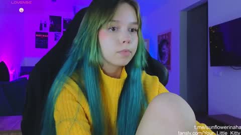 Cornelia and Dante online show from December 20, 2:16 pm