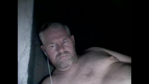Snapshot of 81jonnyx chatting on October 10, 10:31 pm 81jonnyx online show from October 10, 10:31 pm