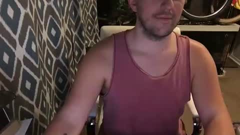 Snapshot of 84trex chatting on November 9, 3:05 am Thomas Rexxx online show from November 9, 3:05 am