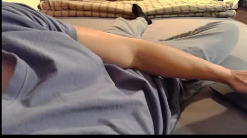 Snapshot of 87johnny chatting on December 10, 10:26 pm 87johnny online show from December 10, 10:26 pm