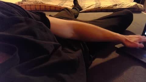 Snapshot of 87johnny chatting on December 24, 8:05 pm 87johnny online show from December 24, 8:05 pm