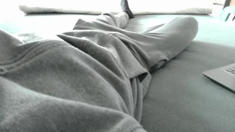 Snapshot of 87johnny chatting on February 15, 2:33 pm 87johnny online show from February 15, 2:33 pm