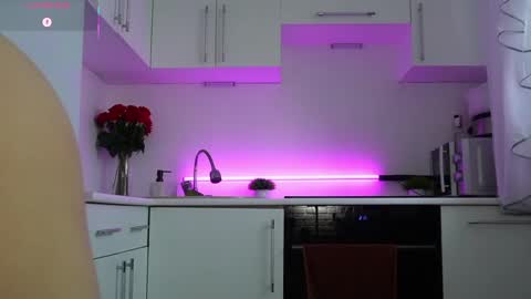 Monicano face online show from May 20, 3:56 am