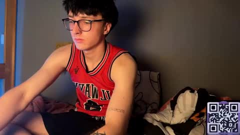 Phillip online show from October 18, 8:20 pm