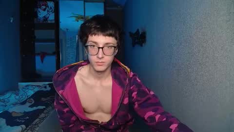 Phillip online show from December 2, 7:03 am