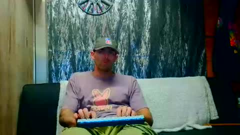 Snapshot of 8inspyder chatting on October 15, 3:23 pm EvelDicknievel1 online show from October 15, 3:23 pm