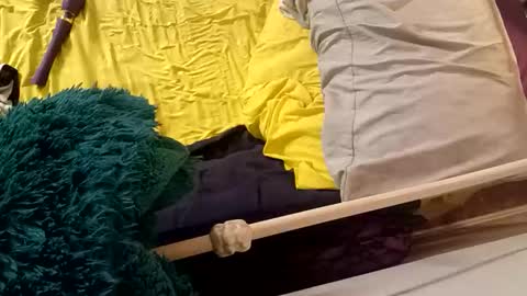 8intenn online show from March 24, 4:17 am