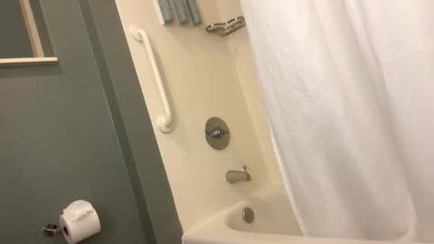 Snapshot of 8rown chatting on March 4, 2:39 am Selfsuckboi online show from March 4, 2:39 am