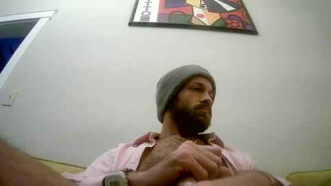 Snapshot of 90210screamer chatting on December 14, 12:55 pm 90210screamer online show from December 14, 12:55 pm