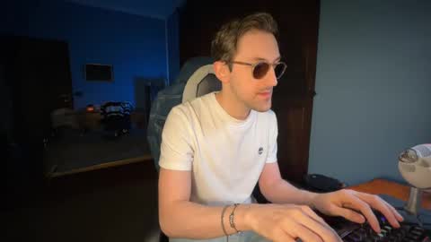 91stefisexy91 online show from February 24, 10:03 pm