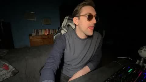 91stefisexy91 online show from October 7, 9:45 pm