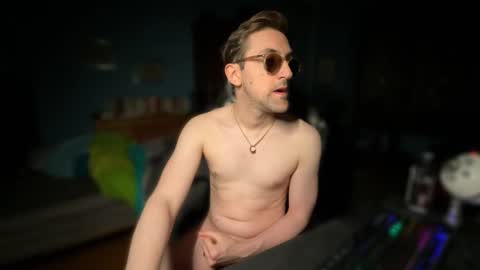 91stefisexy91 online show from October 10, 11:15 pm