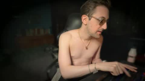 91stefisexy91 online show from October 18, 10:54 pm