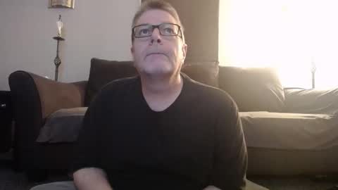 989guy online show from April 19, 6:10 pm