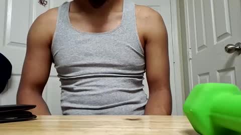 Snapshot of 99uncutbmw chatting on November 30, 2:59 am 99uncutbmw online show from November 30, 2:59 am