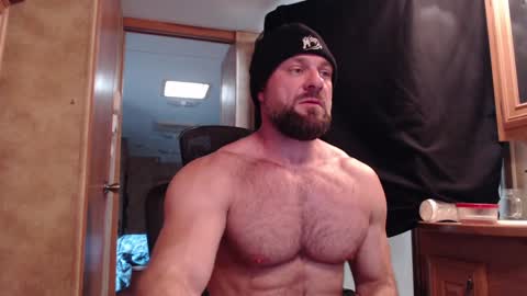 9 fat inches online show from February 8, 11:02 pm