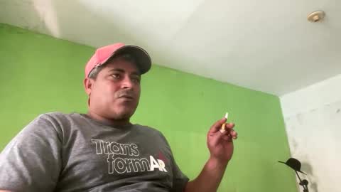 Snapshot of 9vinhocamshow chatting on March 6, 12:01 pm 9vinhocamshow online show from March 6, 12:01 pm