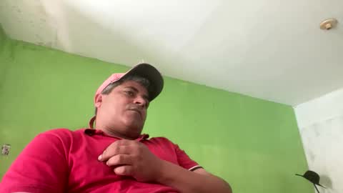 Snapshot of 9vinhocamshow chatting on March 7, 11:29 am 9vinhocamshow online show from March 7, 11:29 am