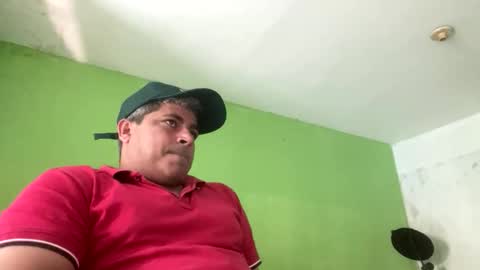 Snapshot of 9vinhocamshow chatting on March 9, 11:25 am 9vinhocamshow online show from March 9, 11:25 am