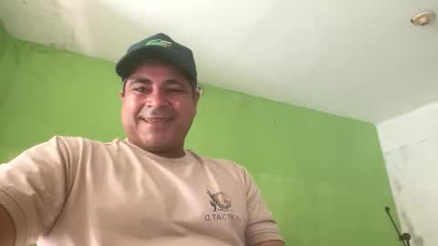 Snapshot of 9vinhocamshow chatting on March 20, 12:10 pm 9vinhocamshow online show from March 20, 12:10 pm