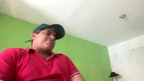 Snapshot of 9vinhocamshow chatting on March 27, 11:32 am 9vinhocamshow online show from March 27, 11:32 am