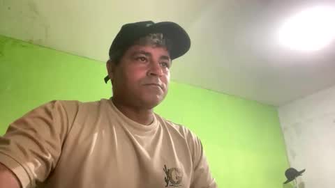 Snapshot of 9vinhocamshow chatting on April 2, 11:46 pm 9vinhocamshow online show from April 2, 11:46 pm