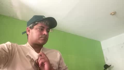 Snapshot of 9vinhocamshow chatting on April 3, 11:52 am 9vinhocamshow online show from April 3, 11:52 am