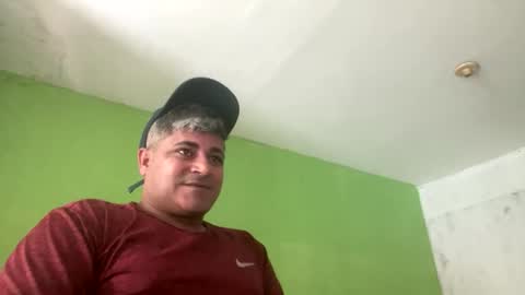 Snapshot of 9vinhocamshow chatting on April 15, 11:50 am 9vinhocamshow online show from April 15, 11:50 am