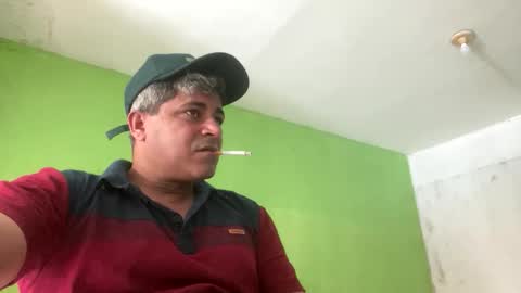 Snapshot of 9vinhocamshow chatting on May 6, 11:26 am 9vinhocamshow online show from May 6, 11:26 am