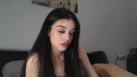 Snapshot of 9west chatting on July 1, 2:18 pm KARINA online show from July 1, 2:18 pm