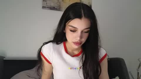 Snapshot of 9west chatting on July 7, 11:14 am KARINA online show from July 7, 11:14 am